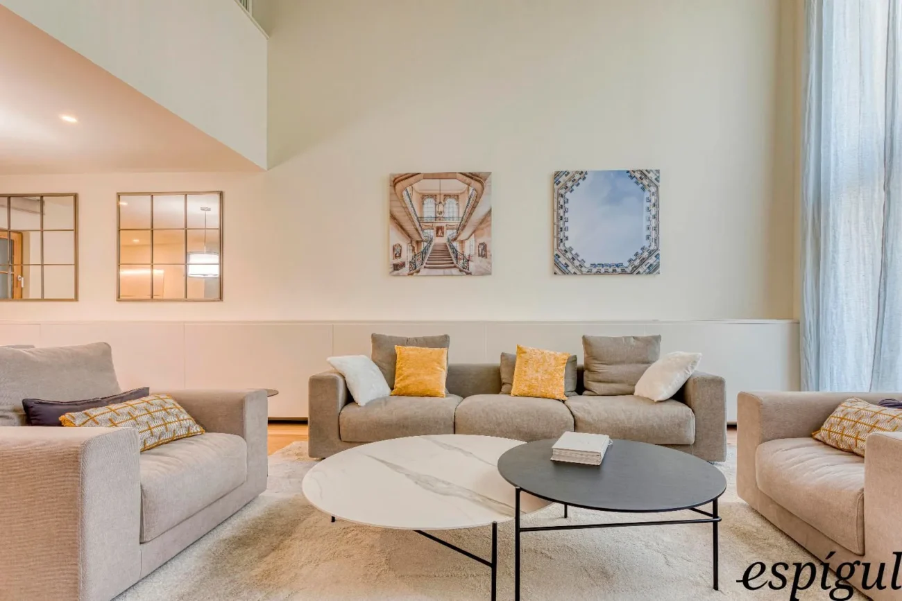 Fantástico dúplex con jardín exclusivo junto a paseo de Gracia