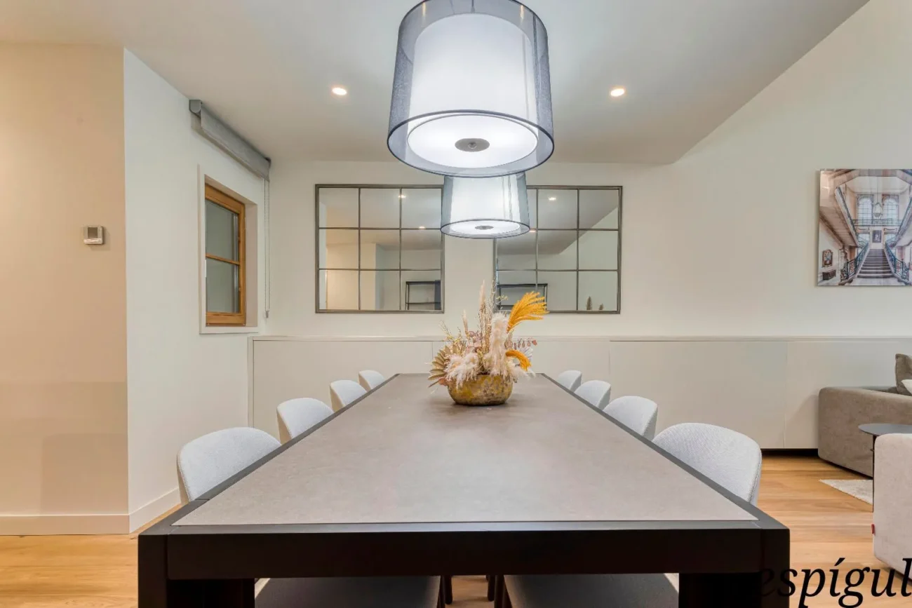 Fantastic duplex with exclusive garden next to Paseo de Gracia