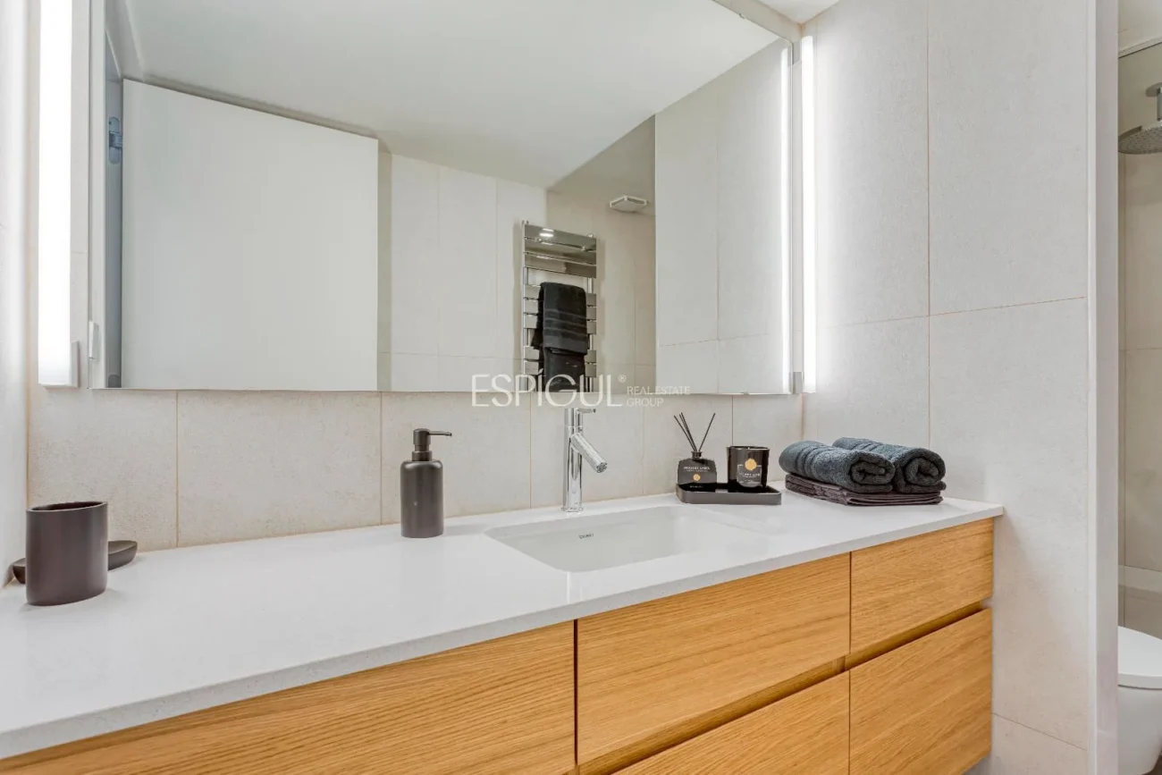 Fantàstic dúplex amb jardí exclusiu al costat del passeig de Gràcia