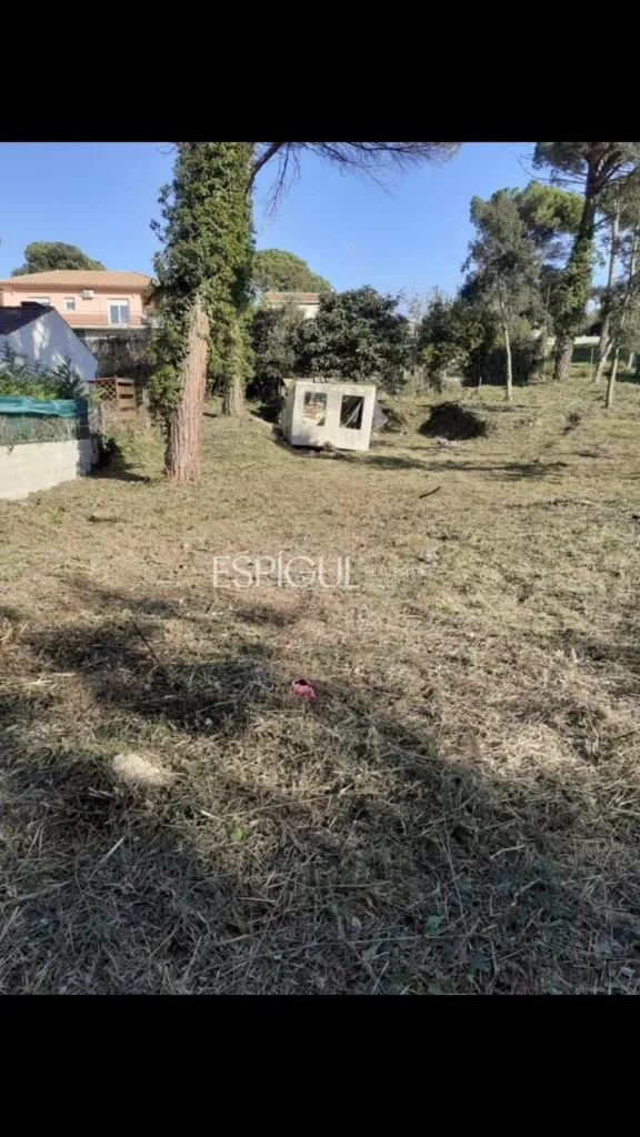 Parcela en Llac del Cigne en Caldes de Malavella