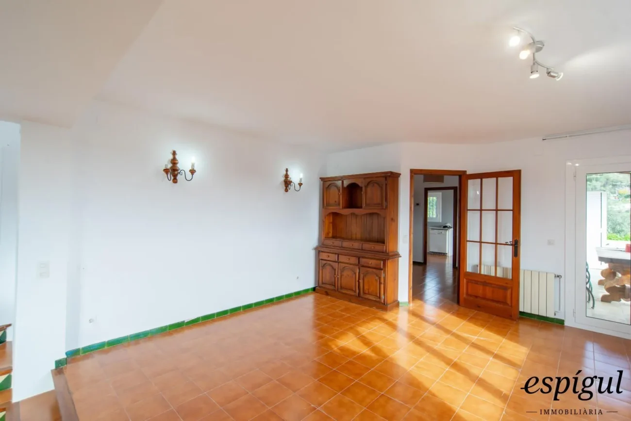 Charming and potential family home in Castell d’Aro