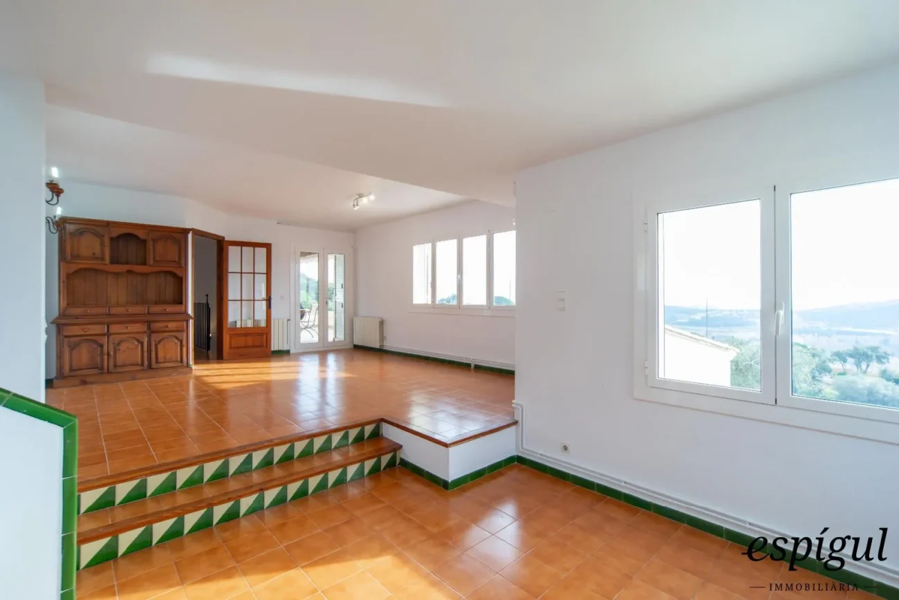 Charming and potential family home in Castell d’Aro