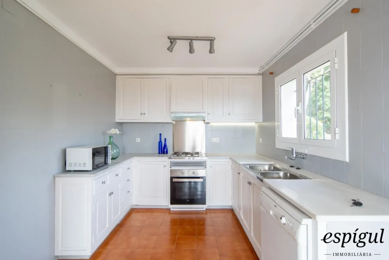 Charming and potential family home in Castell d’Aro