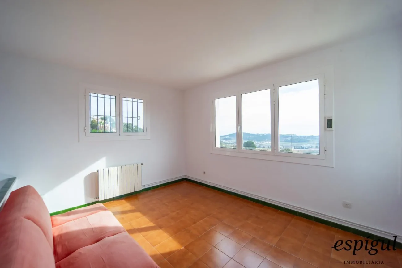 Charming and potential family home in Castell d’Aro