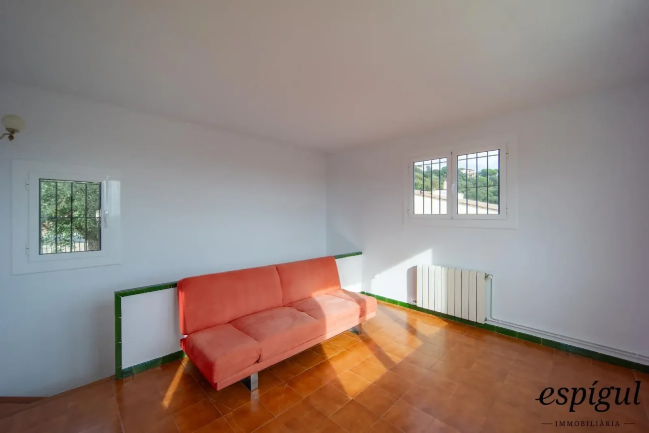 Charming and potential family home in Castell d’Aro