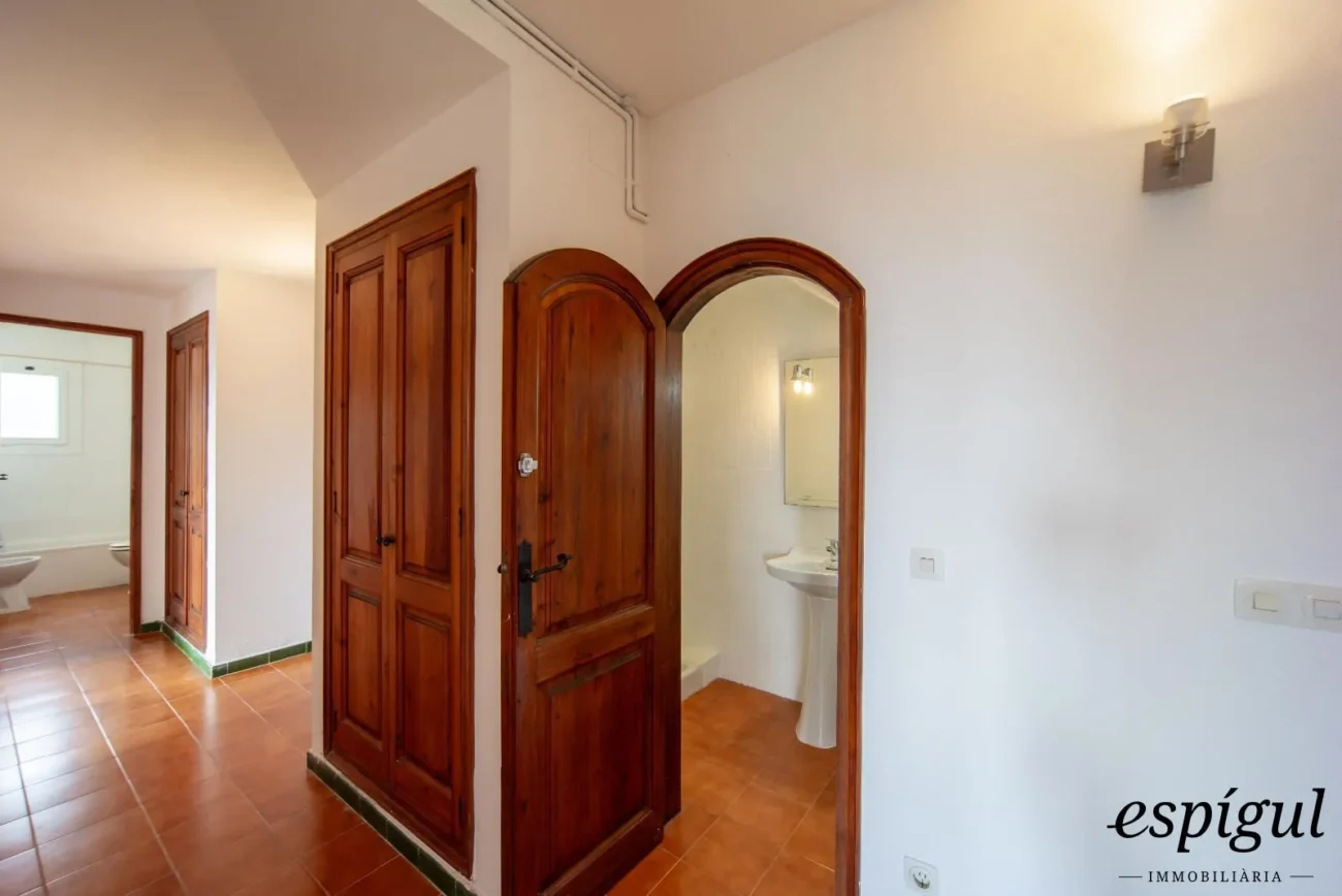 Charming and potential family home in Castell d’Aro