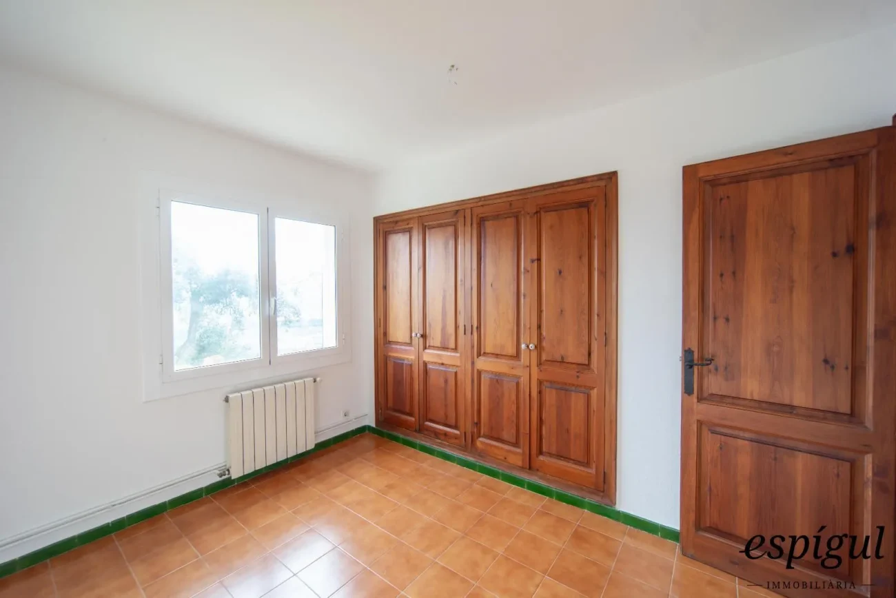 Charming and potential family home in Castell d’Aro