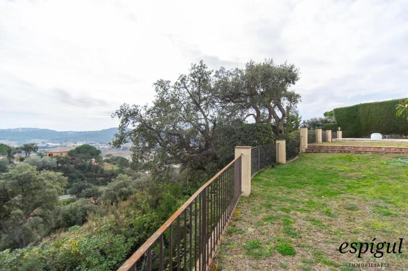 Charming and potential family home in Castell d’Aro