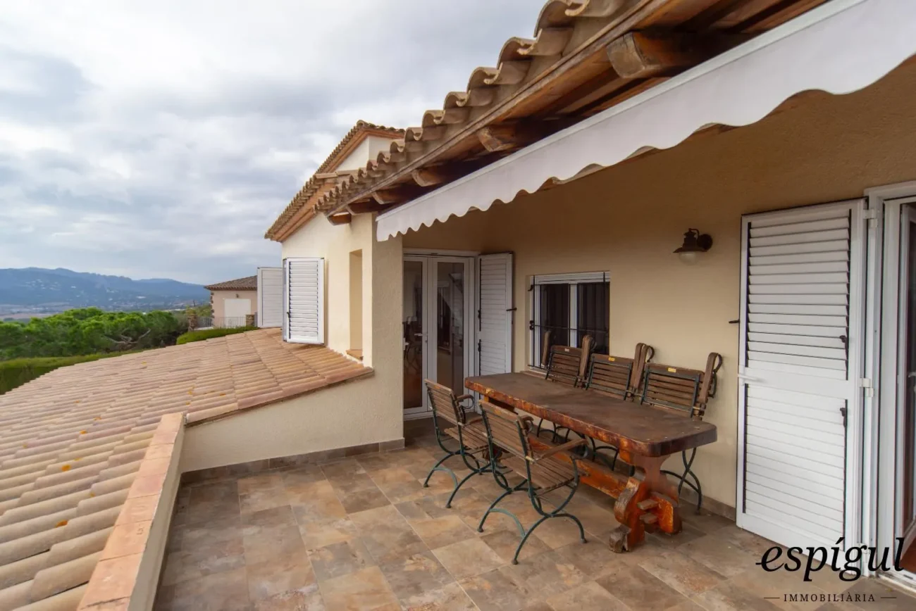 Charming and potential family home in Castell d’Aro