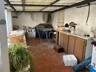 Restaurante con vivienda en venta – La Pujada a l’Avellaneda