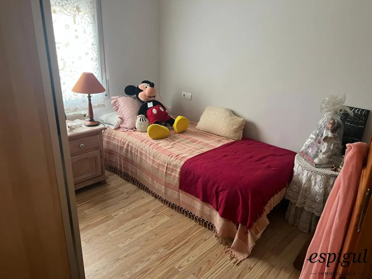 Restaurante con vivienda en venta – La Pujada a l’Avellaneda