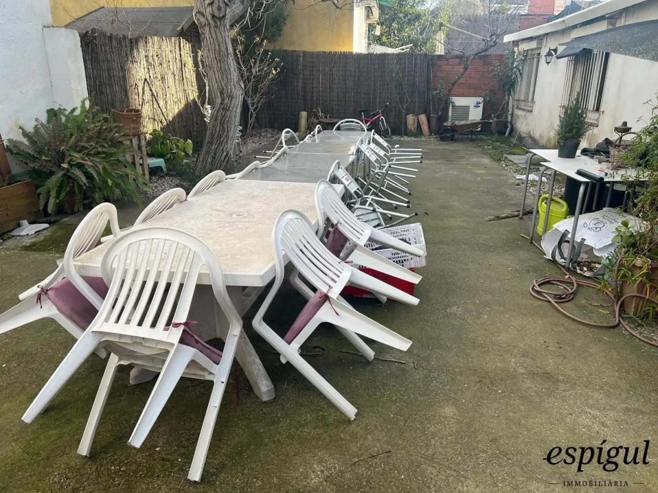 Restaurante con vivienda en venta – La Pujada a l’Avellaneda
