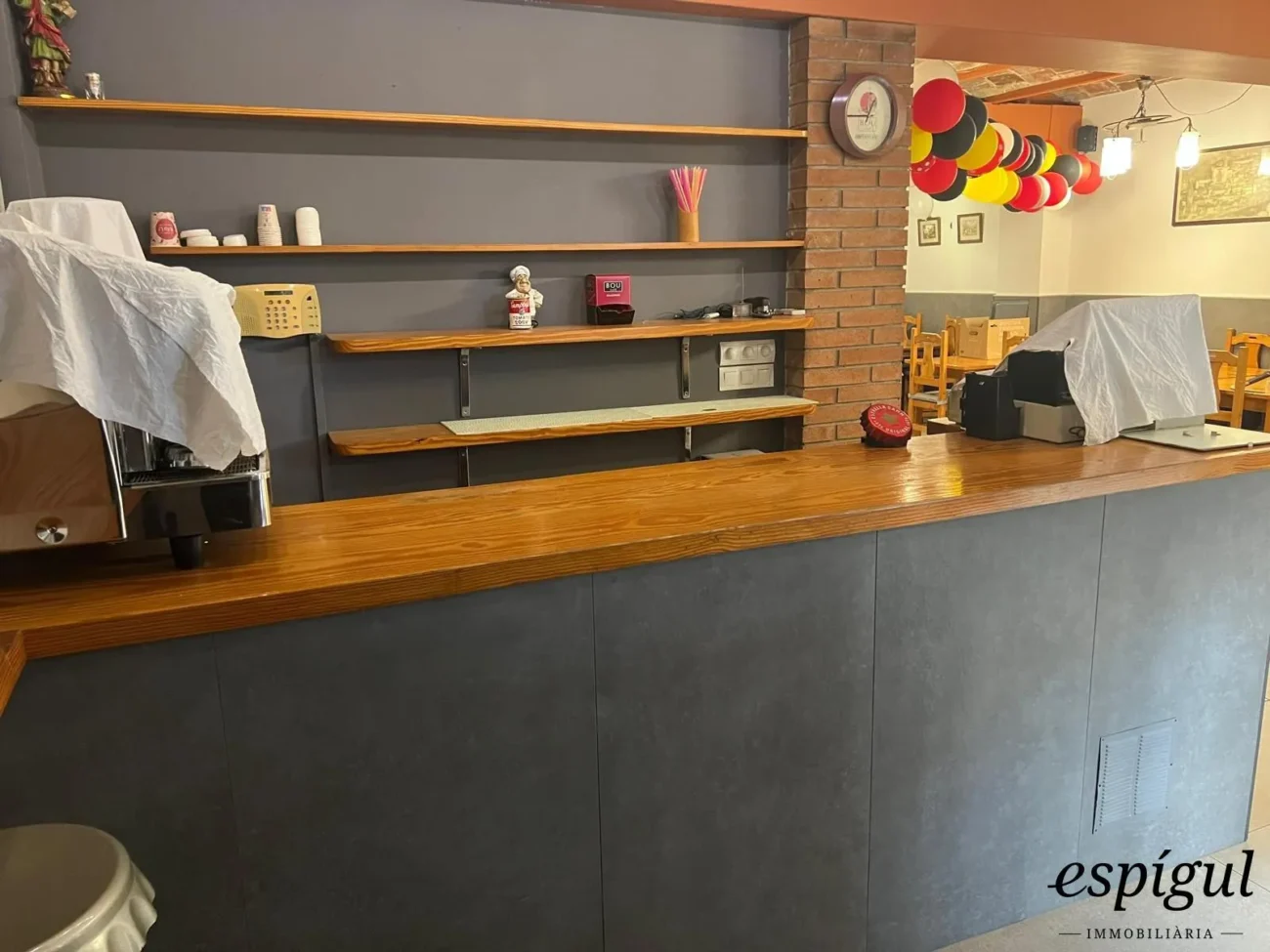 Restaurante con vivienda en venta – La Pujada a l’Avellaneda