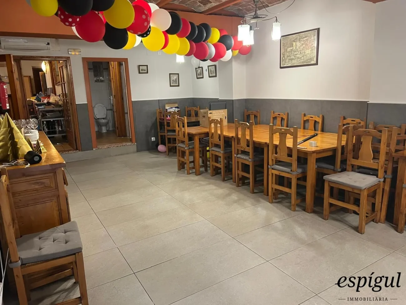 Restaurante con vivienda en venta – La Pujada a l’Avellaneda