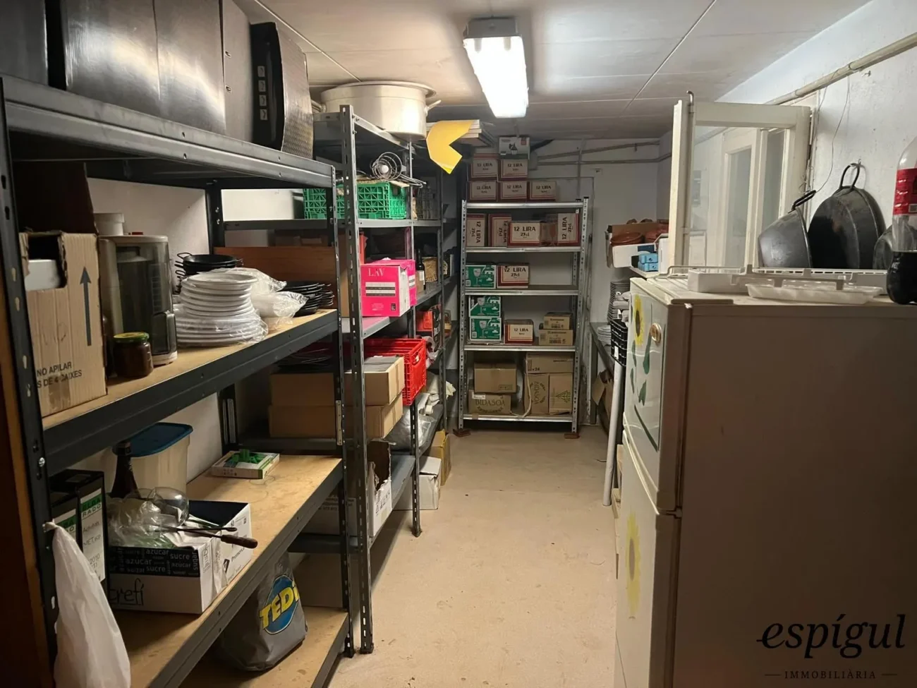 Restaurante con vivienda en venta – La Pujada a l’Avellaneda