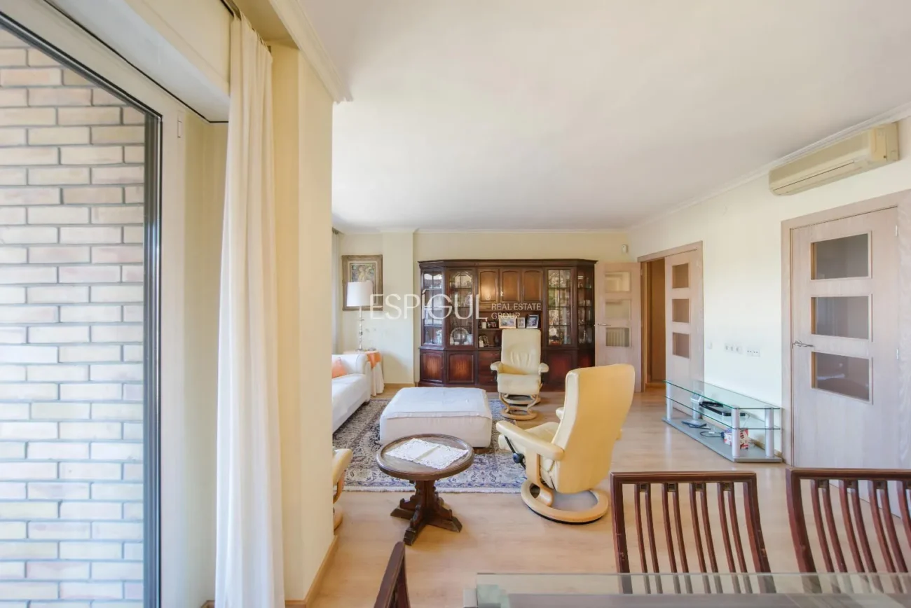 Excepcional piso en Plaza Marquès de Camps
