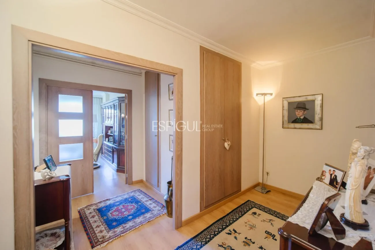 Excepcional piso en Plaza Marquès de Camps