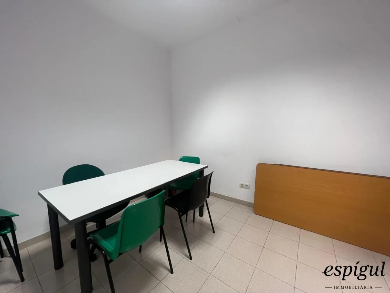 Local en alquiler totalmente equipado