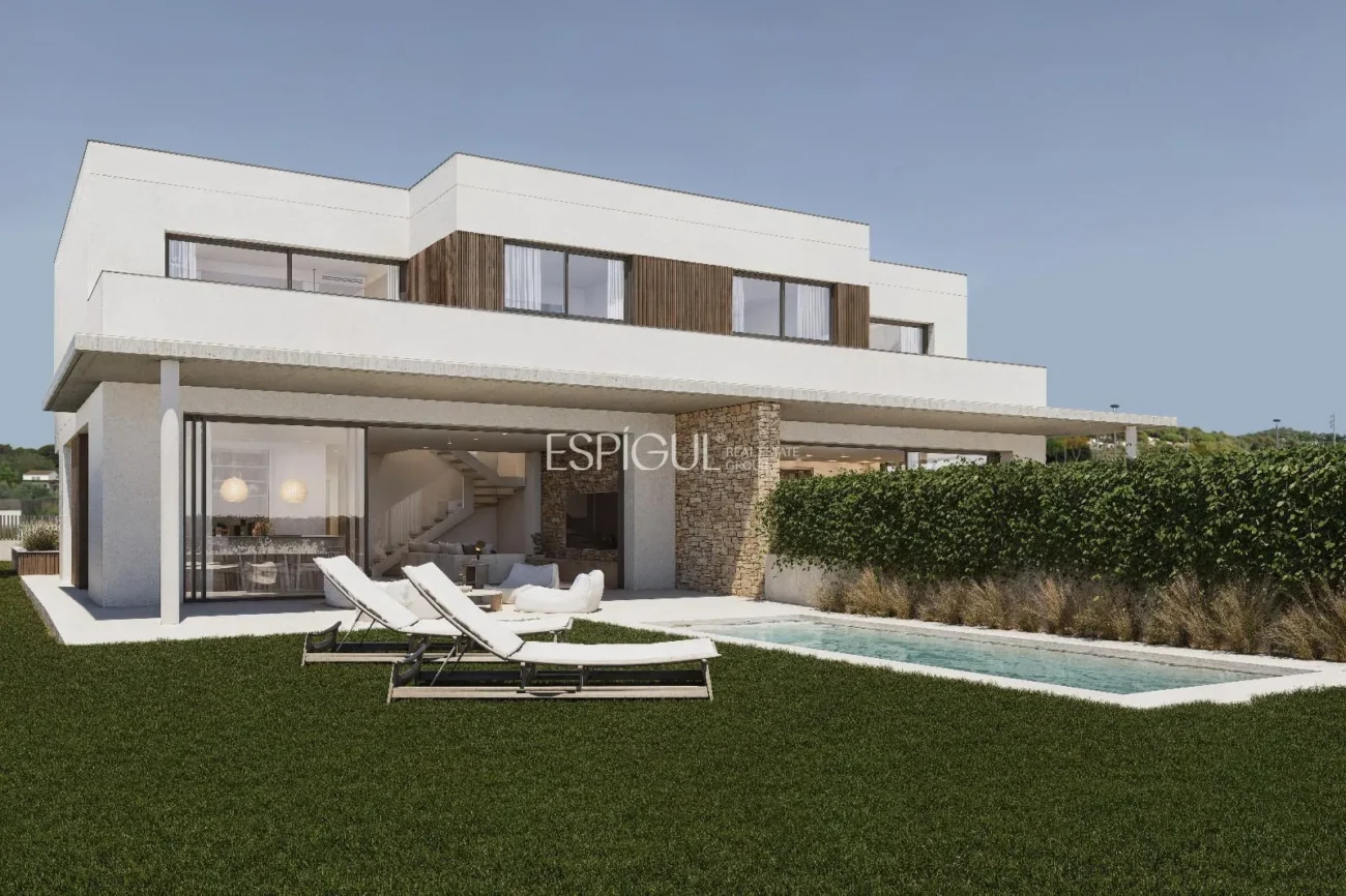 Neubau in S’Agaró. Luxuriöse Doppelhaushälfte
