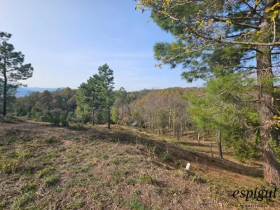 Terrain urbain de 2400 m² à Mas Llunes de Bescanó