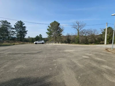 Baugrundstück von 2400 m² in Mas Llunes de Bescanó