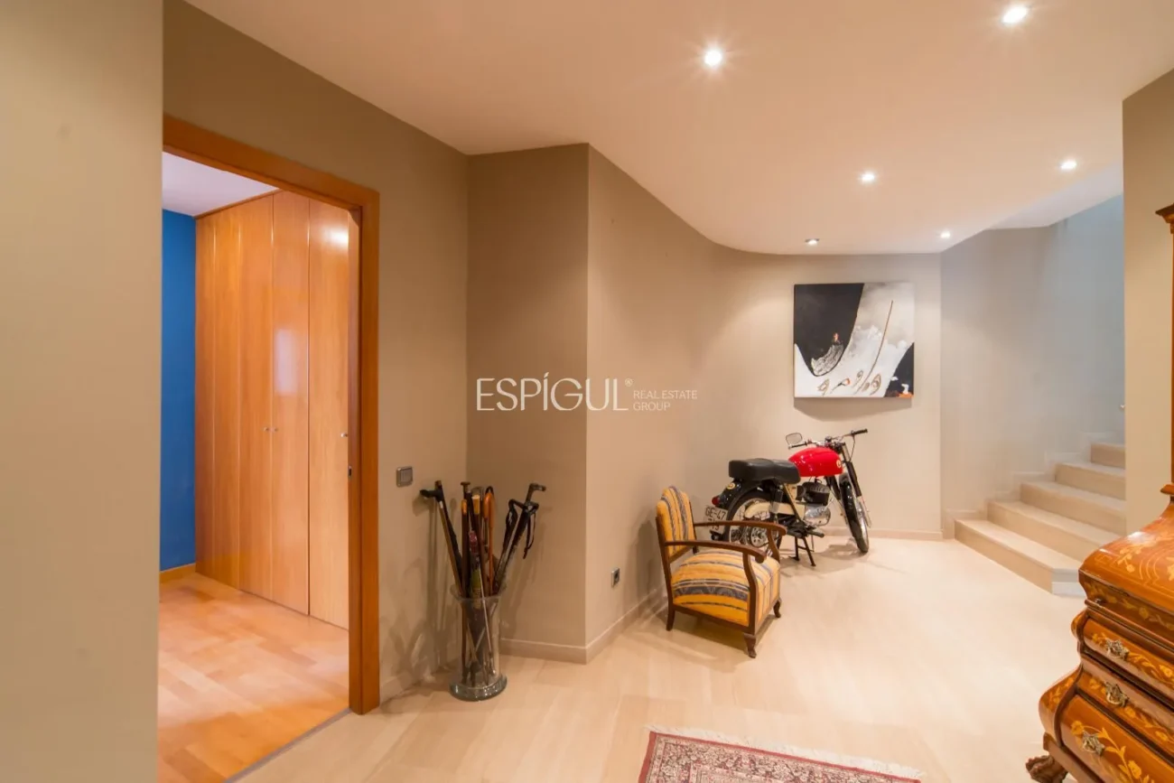 Amplia casa de 6 habitaciones con piscina en Sant Berger, Teià