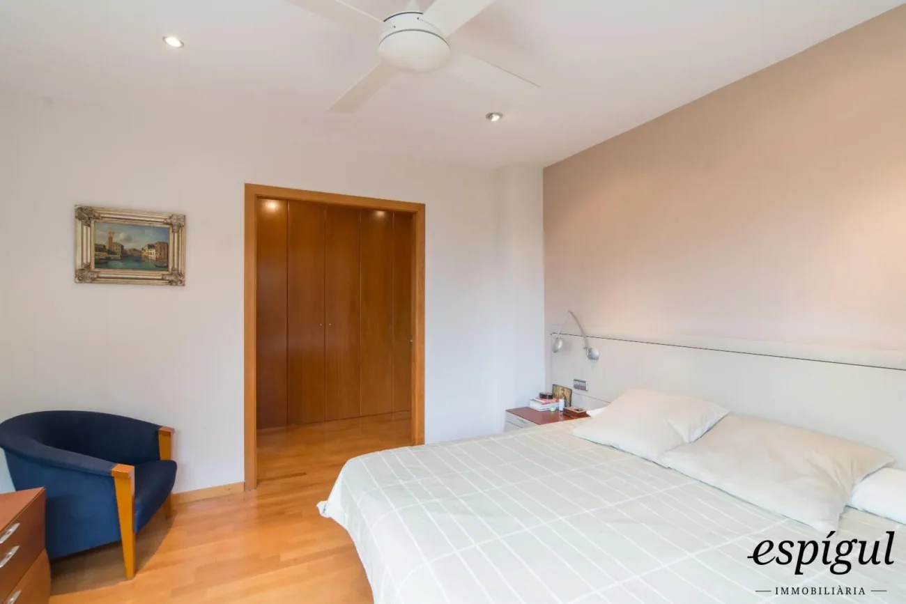 Àmplia casa de 6 habitacions amb piscina a Sant Berger, Teià