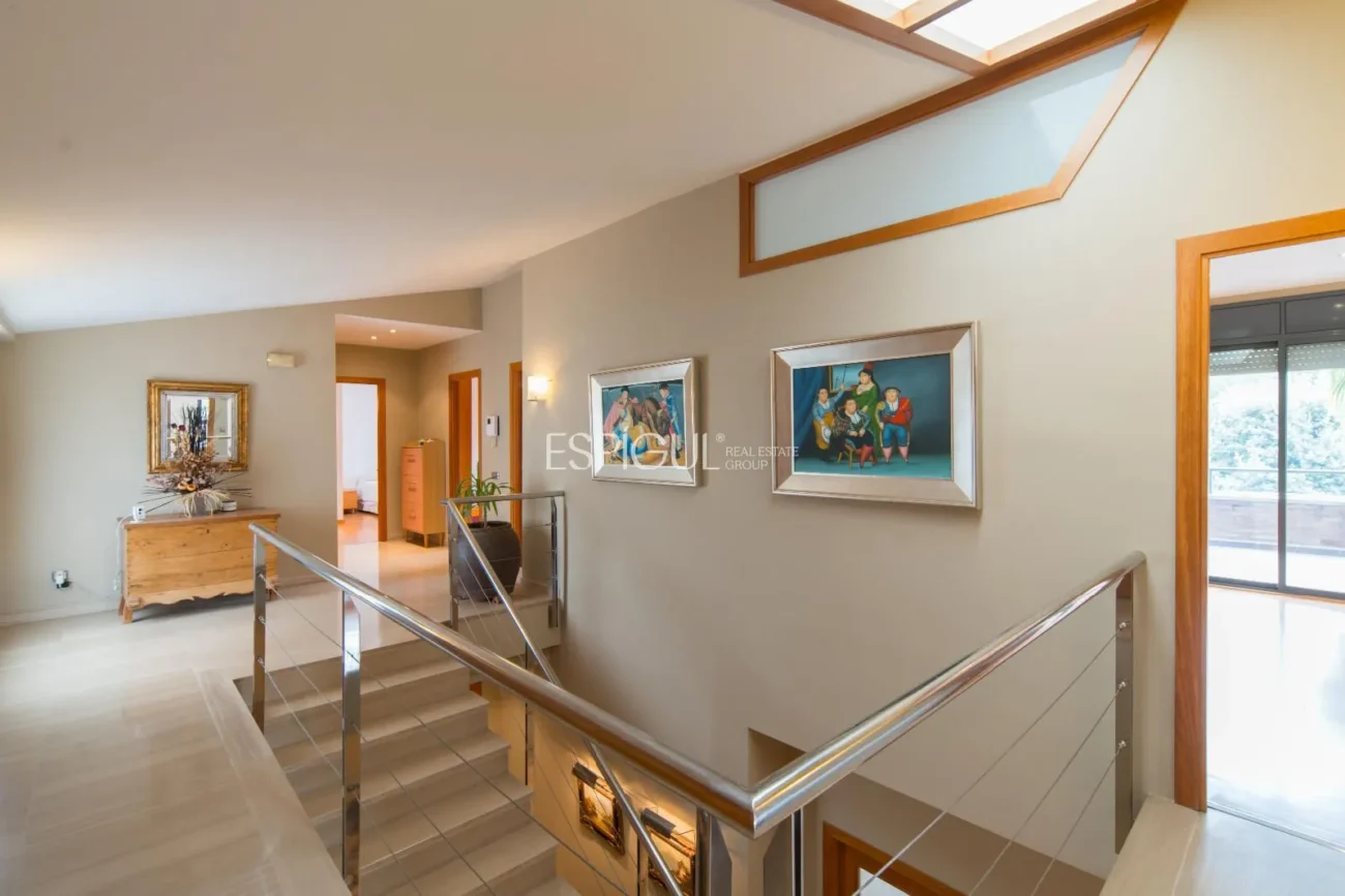 Amplia casa de 6 habitaciones con piscina en Sant Berger, Teià