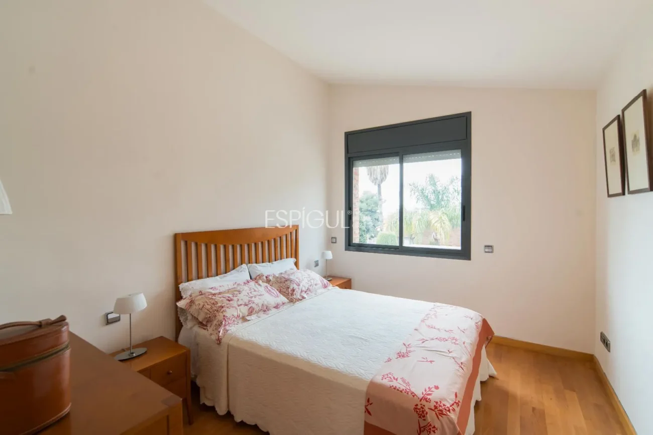 Amplia casa de 6 habitaciones con piscina en Sant Berger, Teià