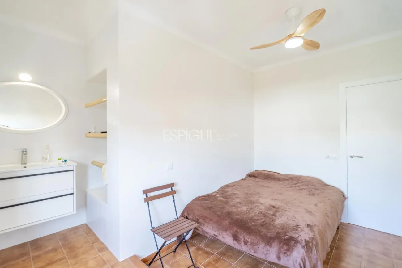 Amplia casa reformada de 6 habitaciones con jardín en Palafrugell