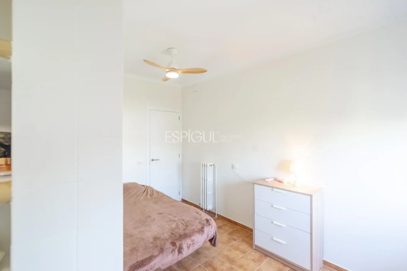 Amplia casa reformada de 6 habitaciones con jardín en Palafrugell