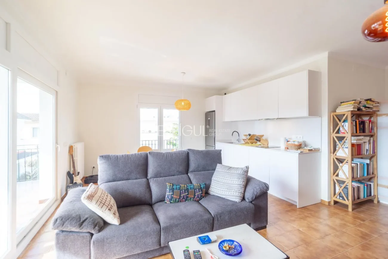 Amplia casa reformada de 6 habitaciones con jardín en Palafrugell