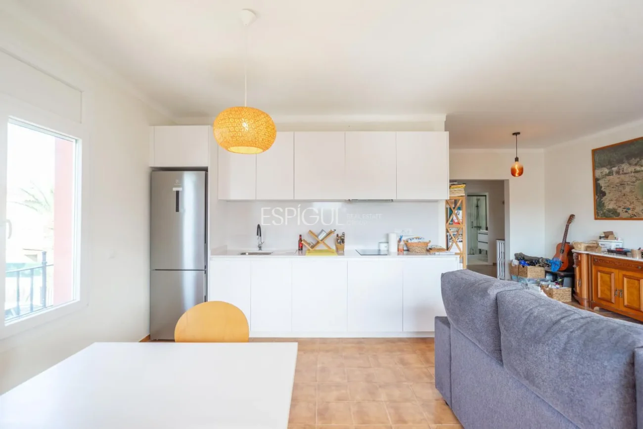 Amplia casa reformada de 6 habitaciones con jardín en Palafrugell