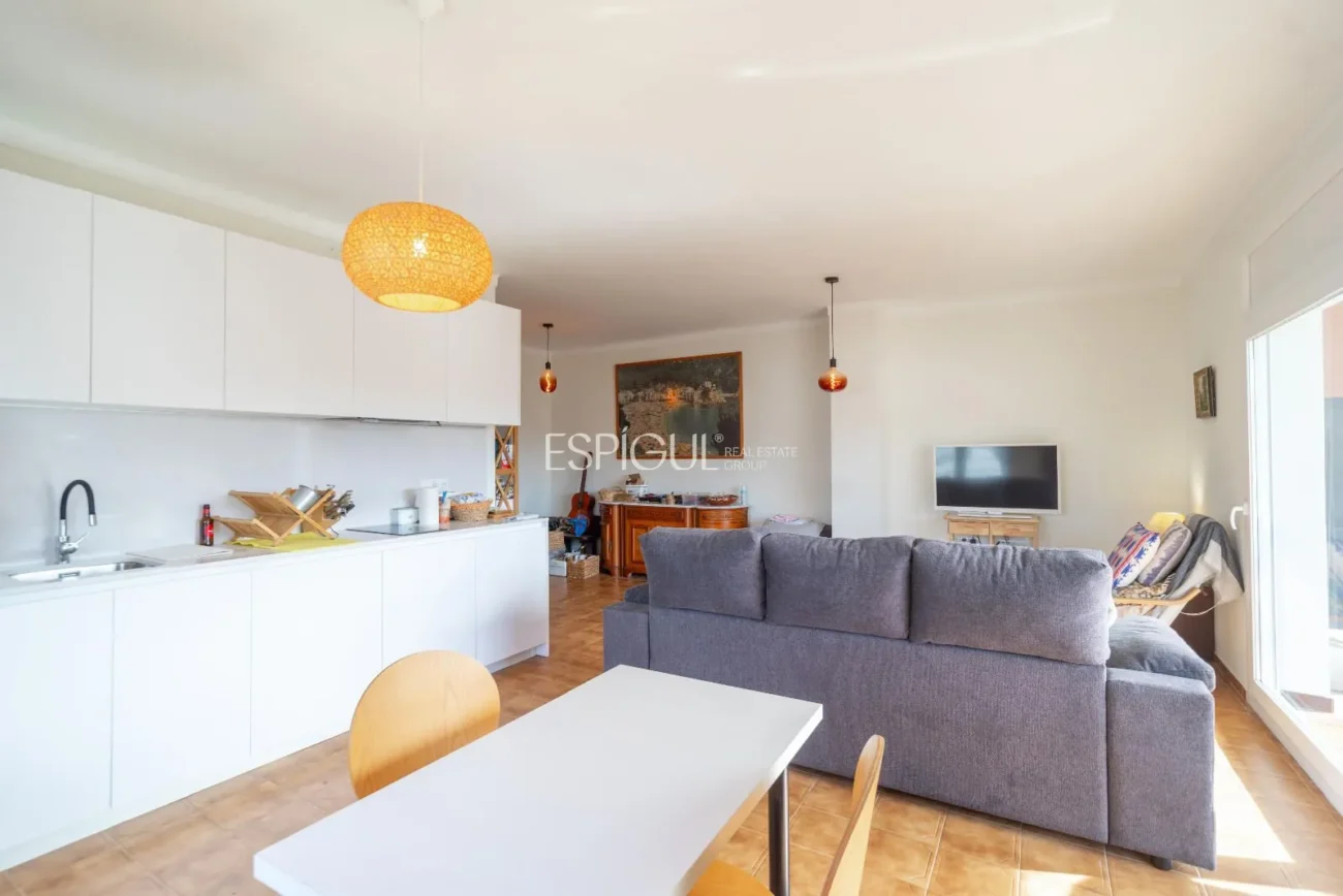 Amplia casa reformada de 6 habitaciones con jardín en Palafrugell