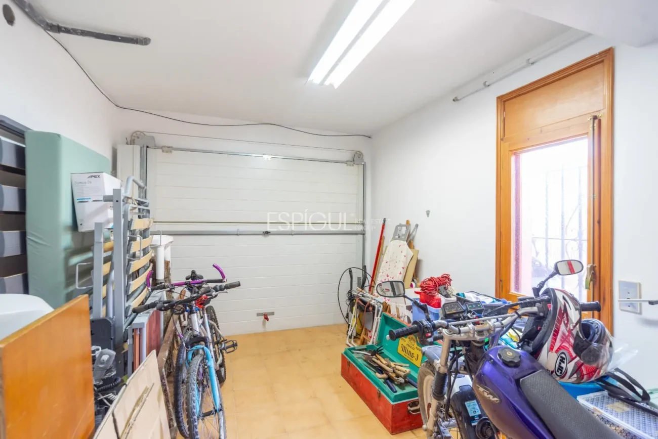 Amplia casa reformada de 6 habitaciones con jardín en Palafrugell