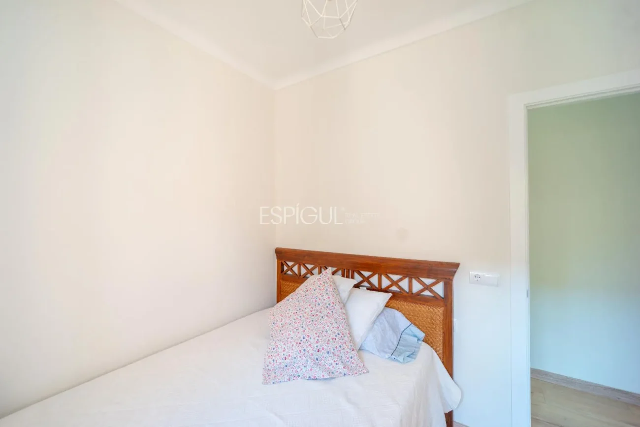 Amplia casa reformada de 6 habitaciones con jardín en Palafrugell