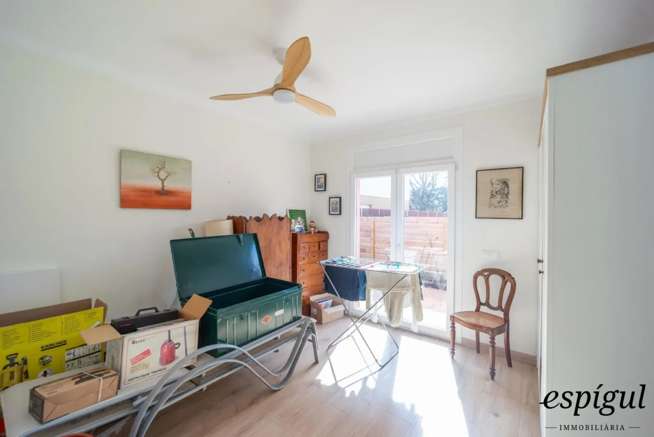 Ampla casa reformada de 6 habitacions amb jardí a Palafrugell