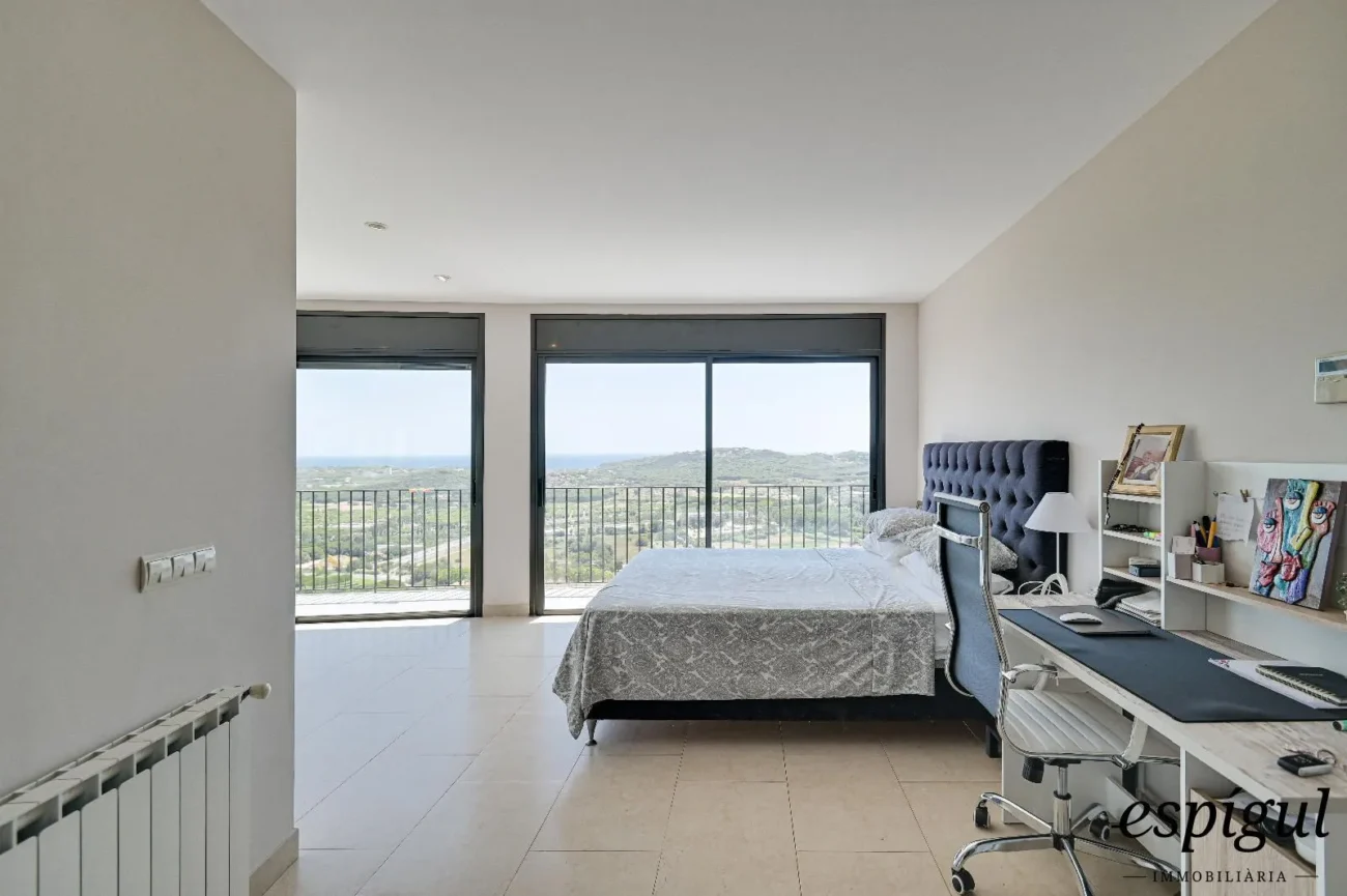 Chalet de lujo en Castell-Platja d’Aro con impresionantes vistas.