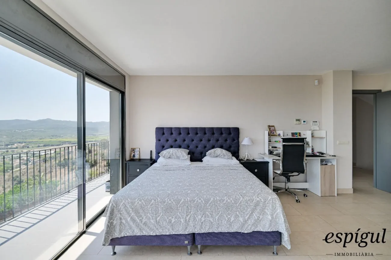 Chalet de lujo en Castell-Platja d’Aro con impresionantes vistas.