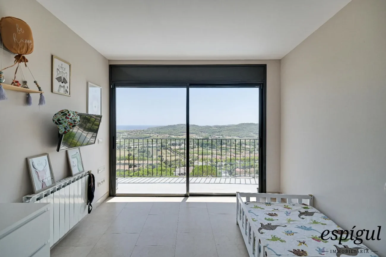 Chalet de lujo en Castell-Platja d’Aro con impresionantes vistas.
