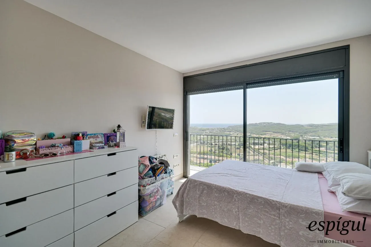 Chalet de lujo en Castell-Platja d’Aro con impresionantes vistas.