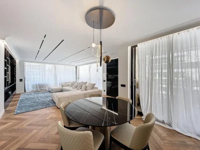 Эффектная дизайнерская квартира на улице Виа Августа