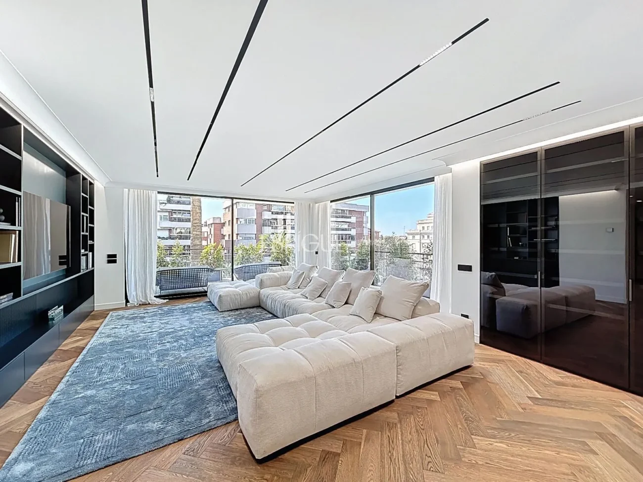 Espectacular piso de diseño en Via Augusta