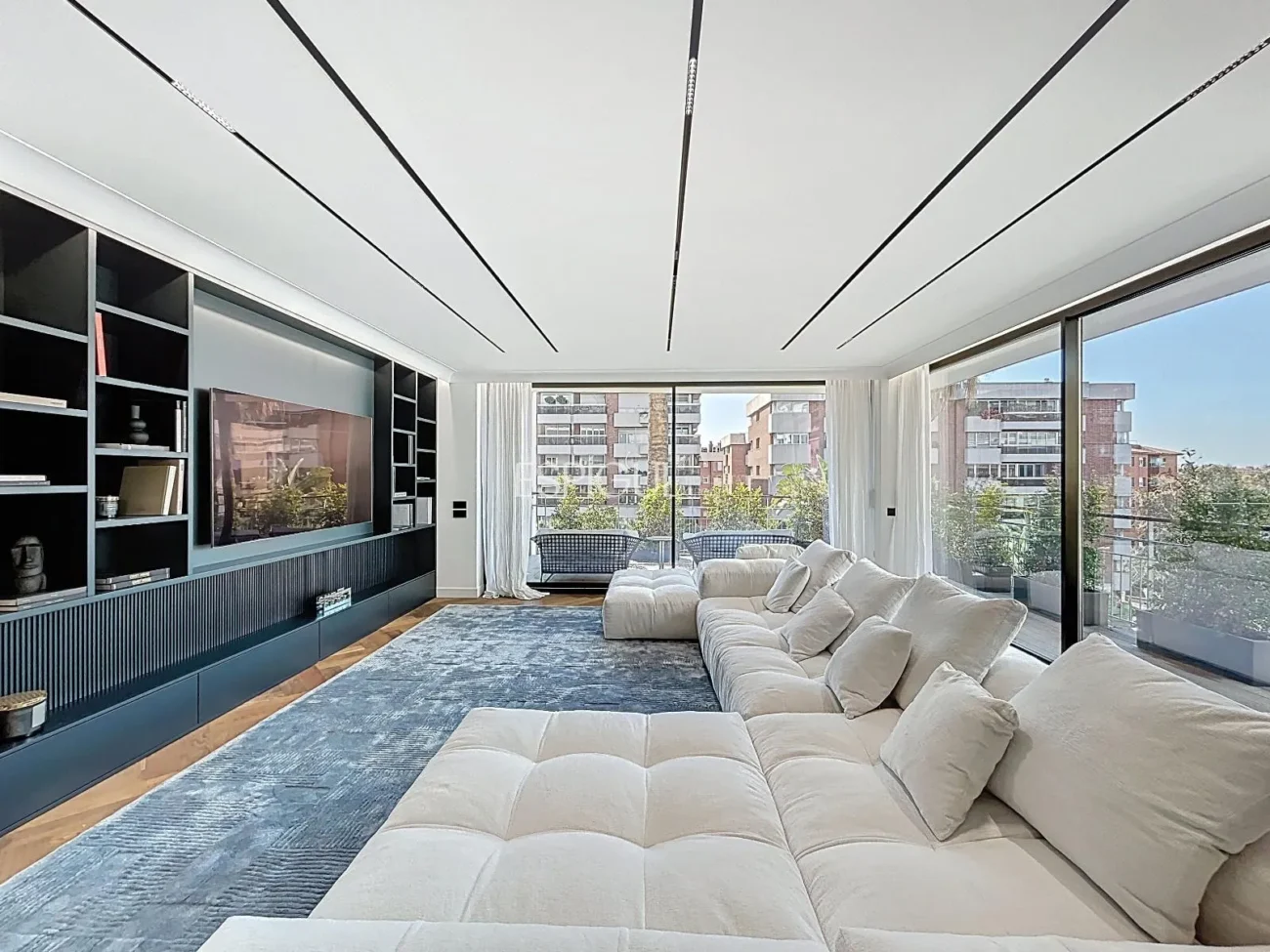 Espectacular piso de diseño en Via Augusta