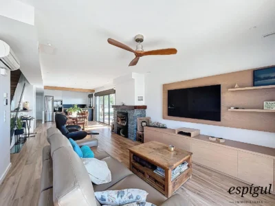 Casa exclusiva amb vistes panoràmiques al mar i la muntanya