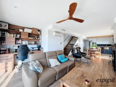 Casa exclusiva amb vistes panoràmiques al mar i la muntanya