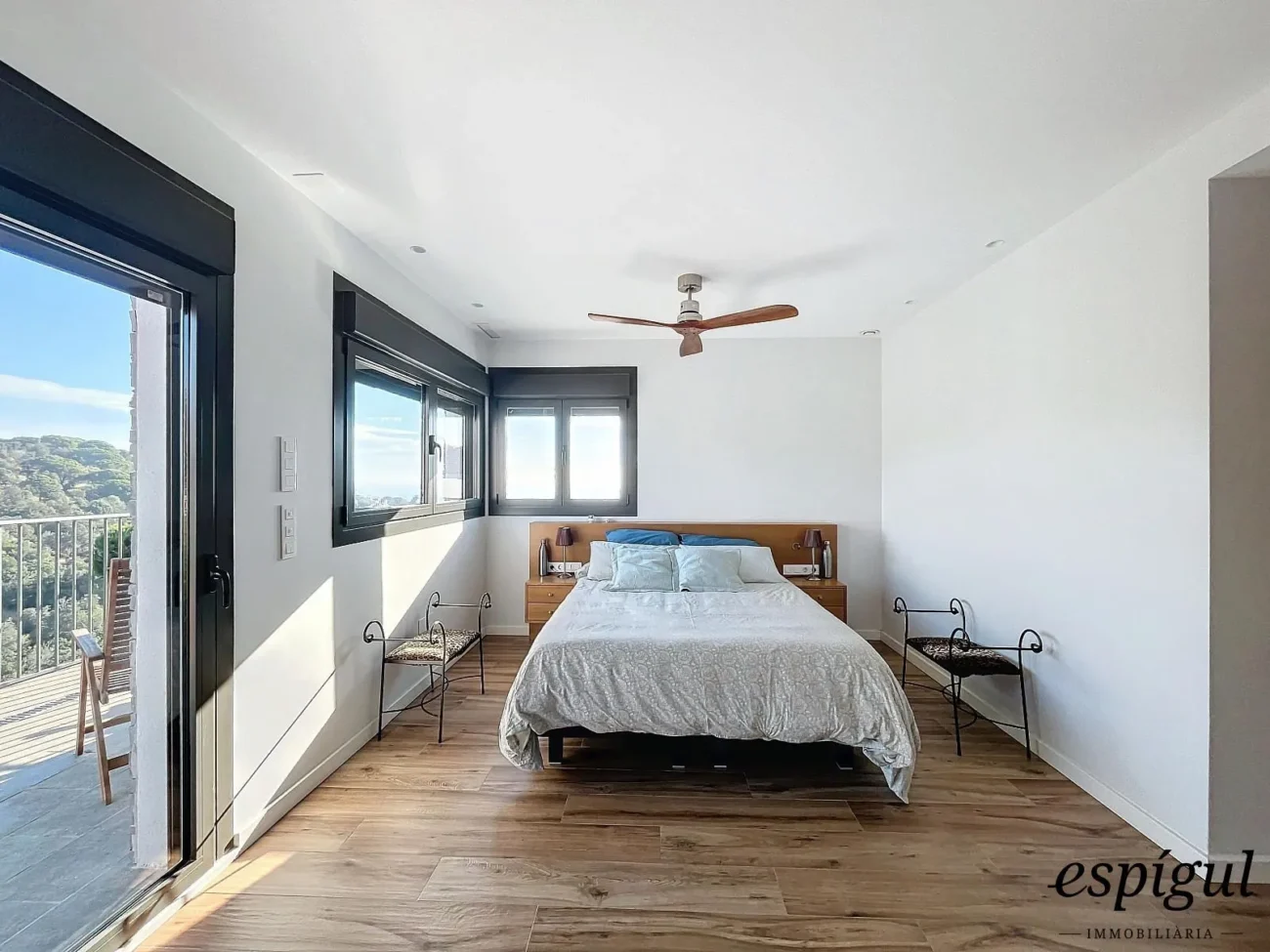 Casa exclusiva amb vistes panoràmiques al mar i la muntanya