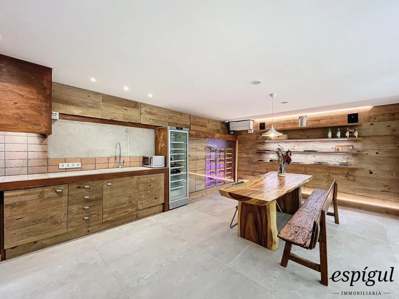 Casa exclusiva amb vistes panoràmiques al mar i la muntanya