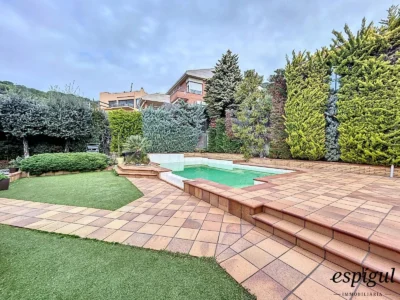 Property with excellent panoramic views in Sant Berger, Teià