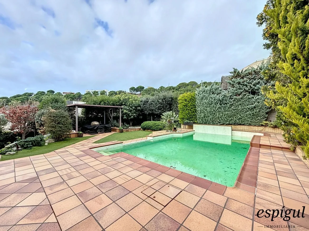 Property with excellent panoramic views in Sant Berger, Teià